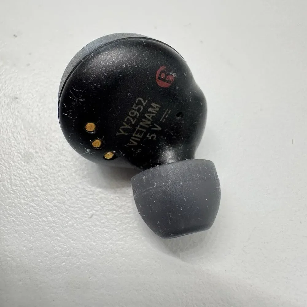 Sony WF-C500 truly wireless in-ear Bluetooth earbuds Model YY2952 Black